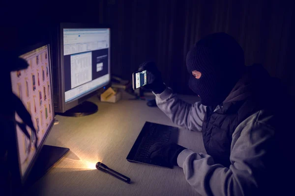Włamania Hakerów Kradzież Danych — Zdjęcie stockowe