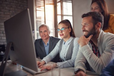 Bilgisayarda Office tezahürat iş adamları