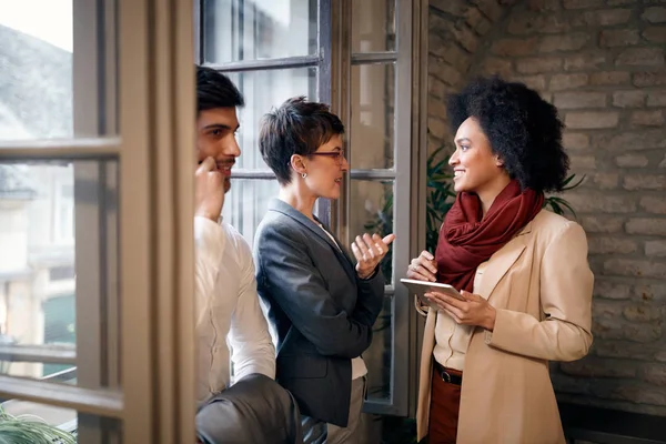 Trabajo Equipo Empresarios Discusión Sobre Reunión — Foto de Stock