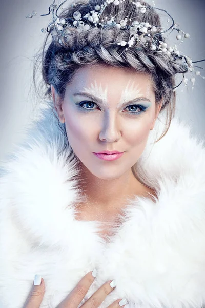 Glamour Sněhová Královna Zimní Srsti — Stock fotografie