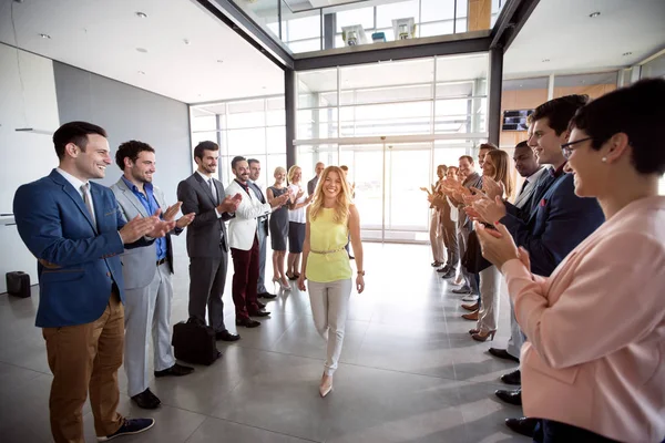 Applauding Smile Confident Leader Happy Employes — Stock Photo, Image