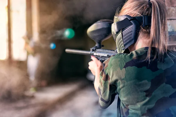 Opened fire at paintball — Stock Photo, Image