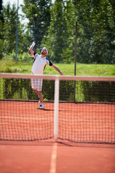 Met racket tennisster — Stockfoto