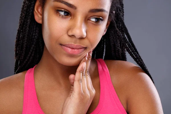 Mujer afroamericana con dolor de muelas — Foto de Stock