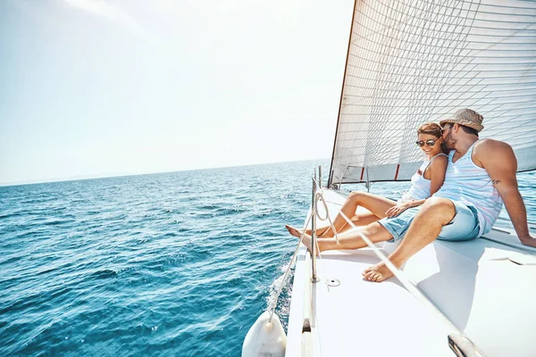 Young Couple Relaxing on a Yacht — Stock Photo, Image