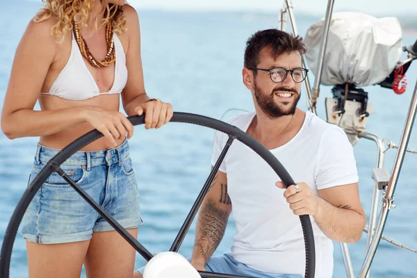 Young people having fun on a yacht — Stock Photo, Image