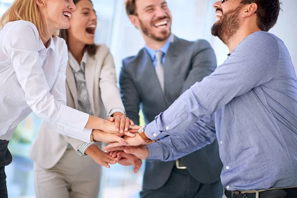 Lavoro di squadra - riunione di lavoro di successo — Foto Stock