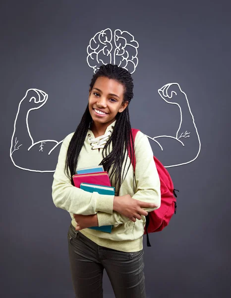 Menina forte na classe Conhecimento é poder — Fotografia de Stock