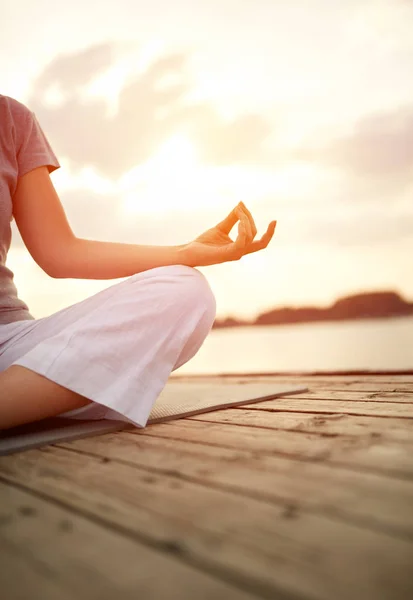 Yoga em pose de lótus, conceito — Fotografia de Stock