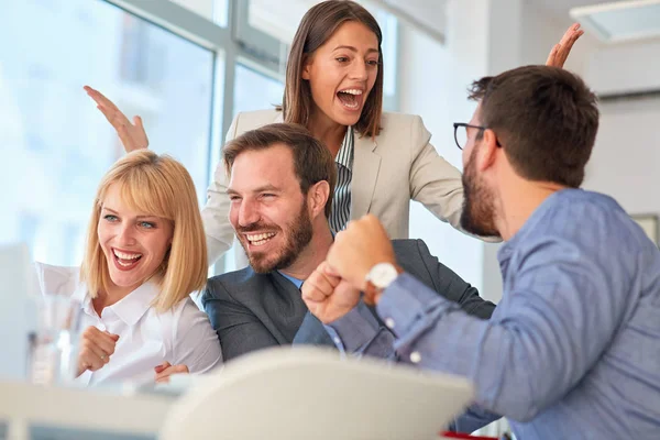 Equipe de negócios reunião discussão trabalho dissimular — Fotografia de Stock