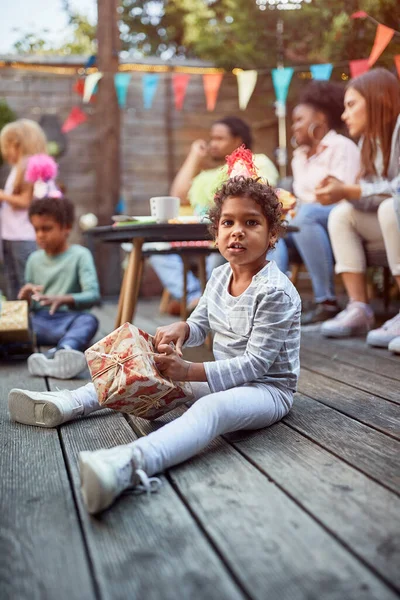 Little Day Girl Opening Day Gift Floor — Stock Photo, Image