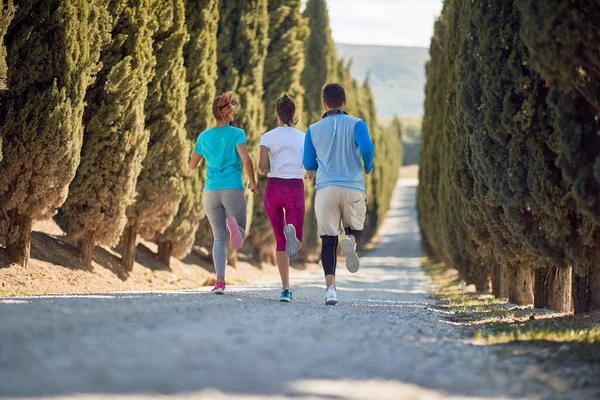 Deux Femmes Faisant Jogging Avec Entraîneur Personnel Masculin Touristes Italie — Photo