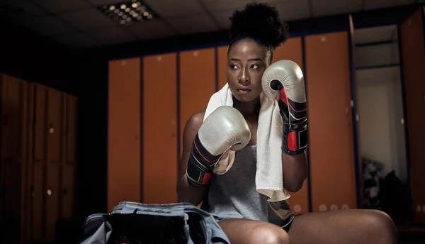 Afro Americano Boxing Mulher Exercício Treinamento Jovem Boxeador Vestindo Luvas — Fotografia de Stock