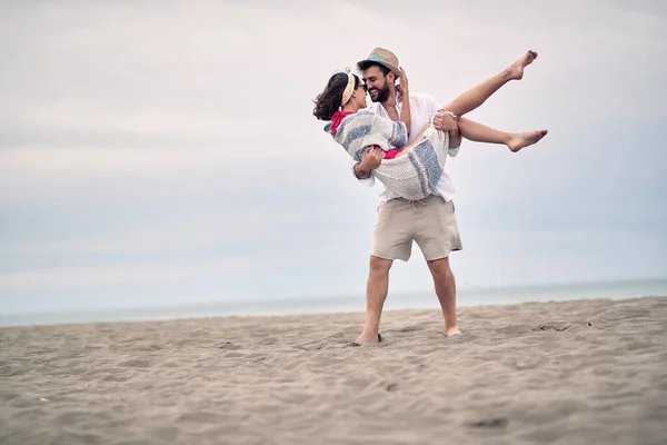 Romantisches Paar Liebesurlaub Frischvermähltes Konzept — Stockfoto