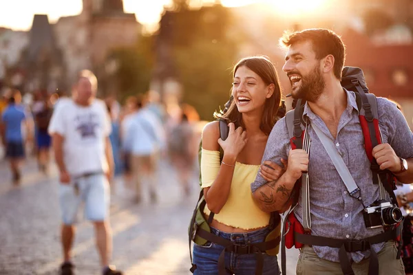 Loving Man Girl Enjoying Vacation Smiling Couple Traveling Europe Vacation — Stock Photo, Image