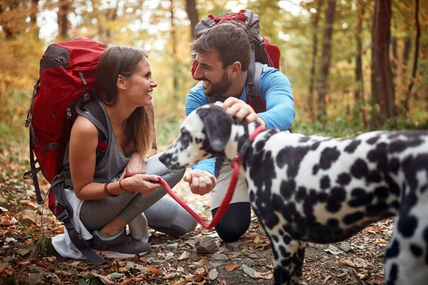 Hikers Couple Lovely Moments Dog Hiking Trail — Stock Photo, Image