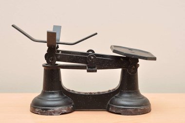 Eski bir yemek pulu.