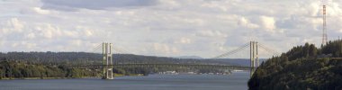 Tacoma Narrows Boğazı Puget Tacoma ve Kitsap Yarımadası gündüz doğal görünümü panorama bağlama sesi üzerine köprü