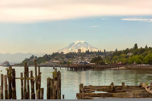 Mount Rainier Från Staden Tacoma Washington Statligt Från Piren Vattnet — Stockfoto