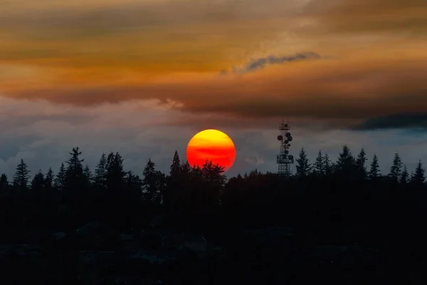 Smokey Zachód Słońca Niebo Nad Mount Scott Oregon — Zdjęcie stockowe