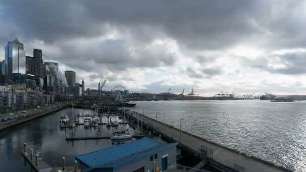 Time Lapse Moving Dark Clouds Stormy Sky Seattle Washington Downtown — Video