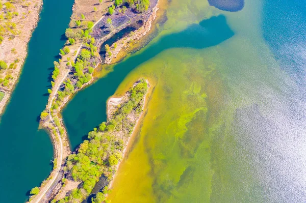 Güneşli gün hava manzara deniz kıyısı. Deniz dokusu