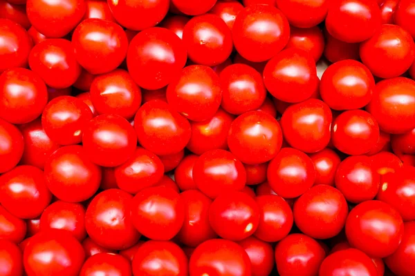 Tomaten textuur close-up. Rijpe groenten voor salade. Gezond dieet concept — Stockfoto