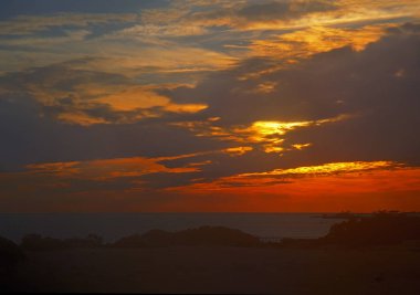 Günbatımı Albemarle Jockeys Ridge Eyalet Parkı'nin şehir, Nags Head üzerinde dış bankalar of North Carolina haliyle ses üzerinde