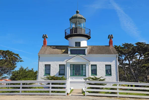 Noktası Pinos Eski Sürekli Çalışma Deniz Feneri Batı Kıyısında Monterey — Stok fotoğraf
