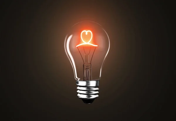 Lámpara de bombilla de iluminación en forma de corazón sobre fondo negro, representación 3D — Foto de Stock