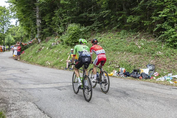 Mont Chatta Frankrike Juli 2017 Två Cyklister Pierre Rolland Cannondale — Stockfoto