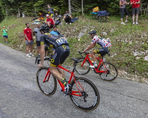 Mont Chat França Julho 2017 Dois Ciclistas Angelo Tulik Polka — Fotografia de Stock