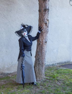 Annecy, Fransa, 16 Mart 2014: Annecy, Fransa, bir Venedik gerçek Venedik güzelliği kutluyor Karnaval sırasında poz gizli bir insan portresi.