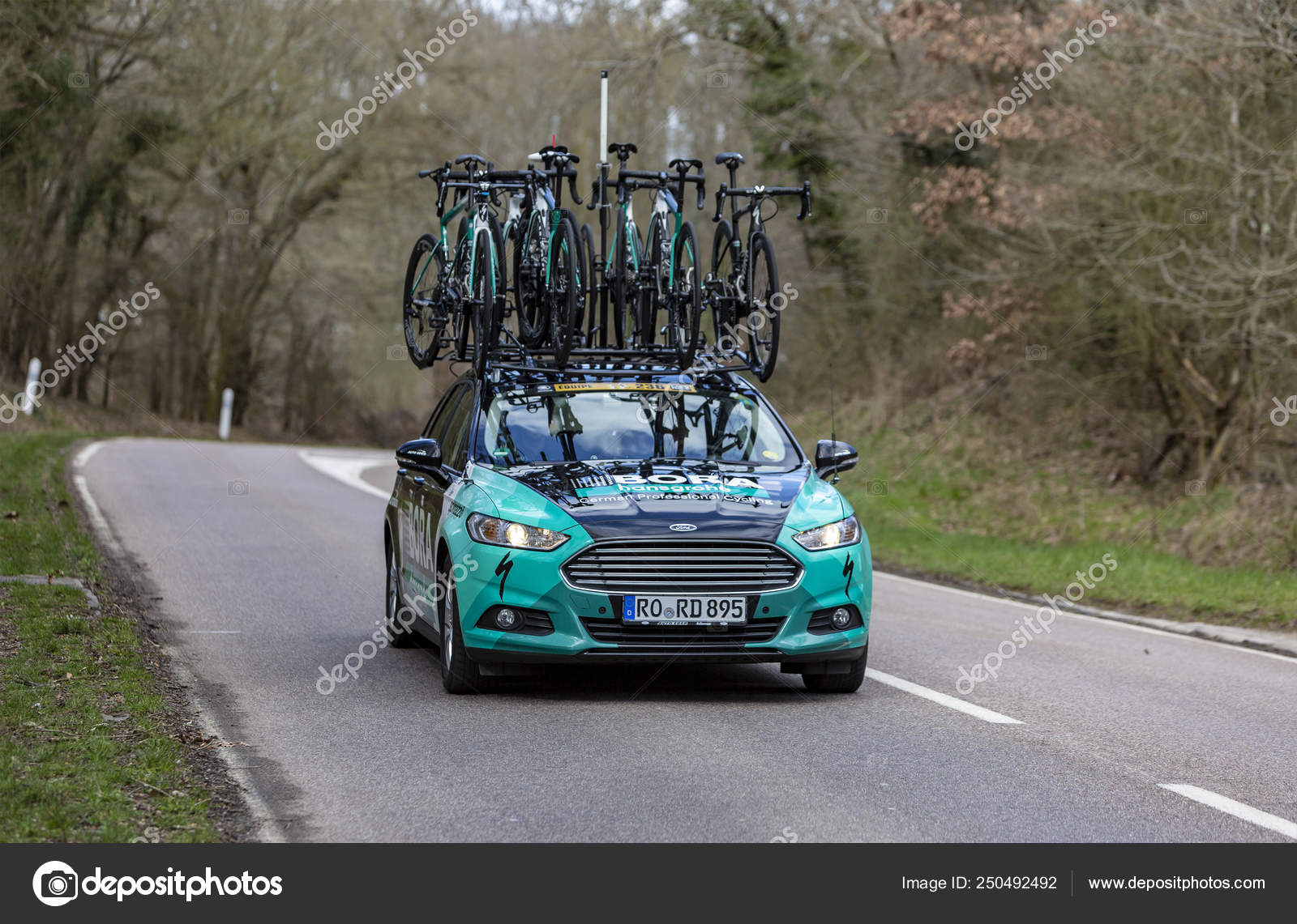 bora hansgrohe cycling team 2019
