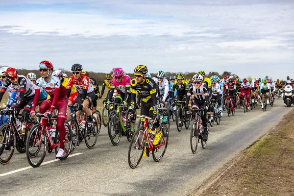 A Peloton - Párizs-Nizza 2018 — Stock Fotó