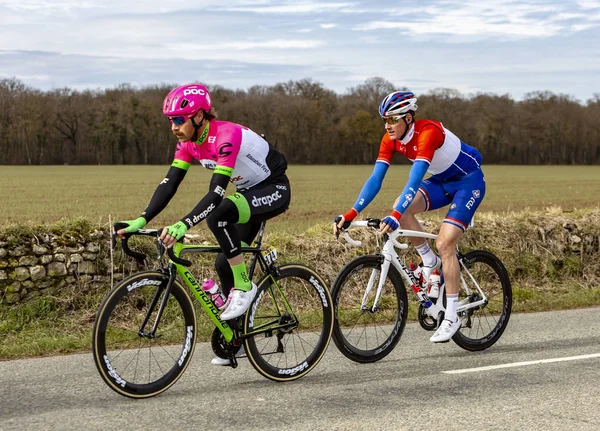 Dois ciclistas - Paris-Nice 2018 — Fotografia de Stock