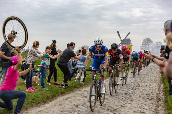 Το Peloton - Παρίσι-Roubaix 2018 — Φωτογραφία Αρχείου