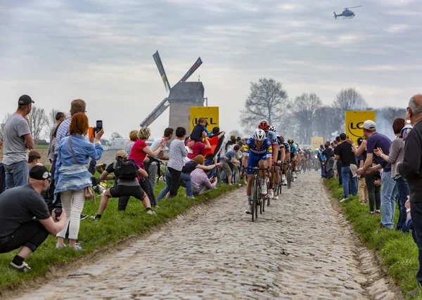 Peloton - Paris-Roubaix 2018 — Stok fotoğraf