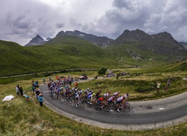 Peloton Üzerinde Col de Iseran - Tour de France 2019