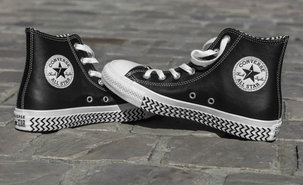 Un par de zapatillas All Star Converse — Foto de Stock