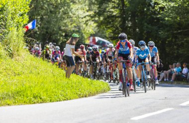 Le Tour de France 2019 tarafından Feminen Peloton - La Course