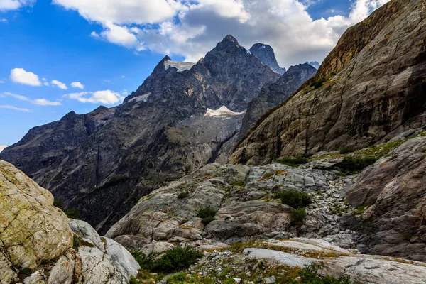 Skalisty Alpejski Krajobraz Mont Pelvoux Jego Lodowcami Tle — Zdjęcie stockowe