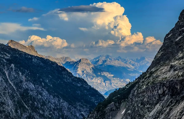 Nádherná Skalnatá Krajina Francouzských Alpách — Stock fotografie