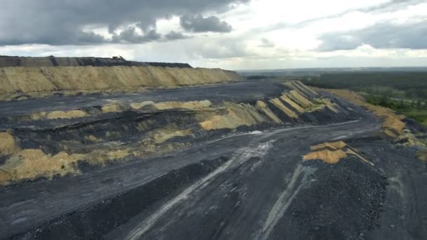 Montes de carvão — Vídeo de Stock