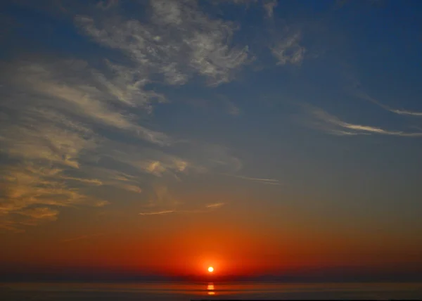 Belo Pôr Sol Céu Nublado Dramático — Fotografia de Stock