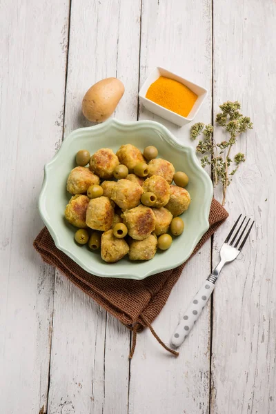 Vegetarian Meatballs Potatoes Tumeric Green Olives — Stock Photo, Image