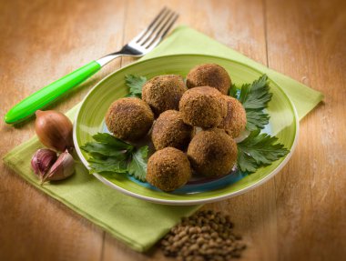 Vejetaryen lenitls köfte, seçici odak