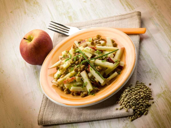 Salada Lentilhas Com Maçã Fatia — Fotografia de Stock