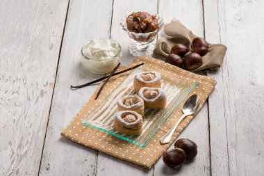 kestane kremalı tatlı kanepeler