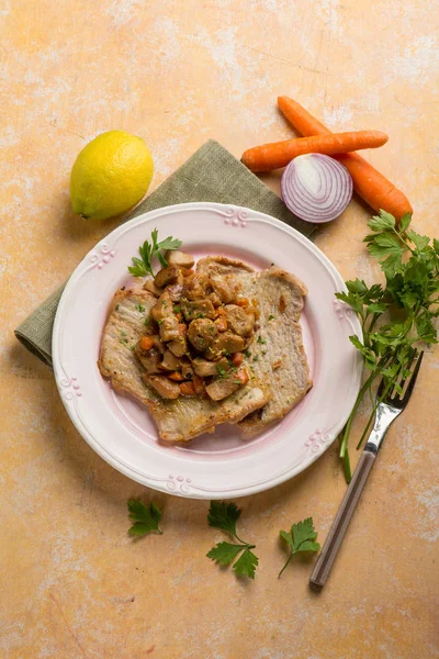 Veal Escalope Mushroom — Stock Photo, Image